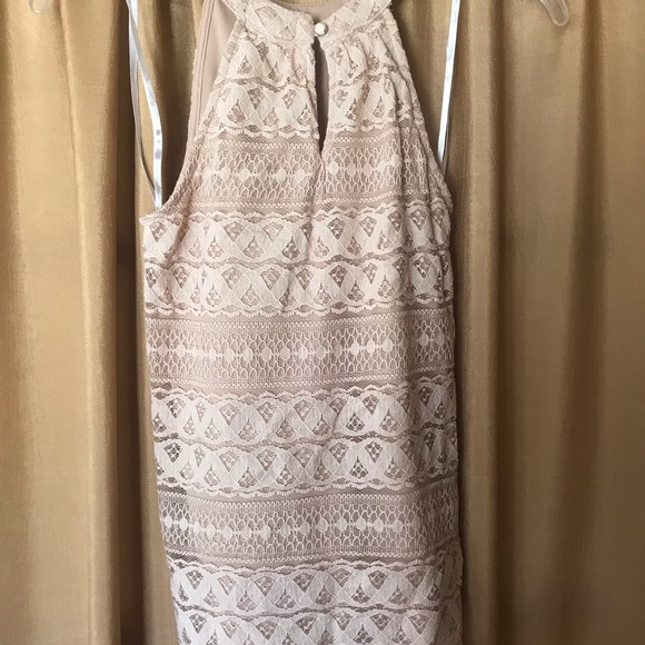 🌸 Light blush /tan colored halter top, Size XS - Picture 2 of 7